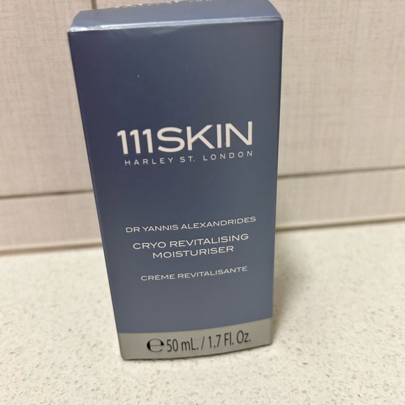 111SKIN Cryo Revitalising Moisturiser in Blue Box